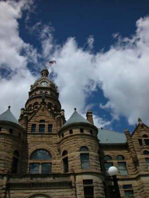 Warren's Grand Courthouse